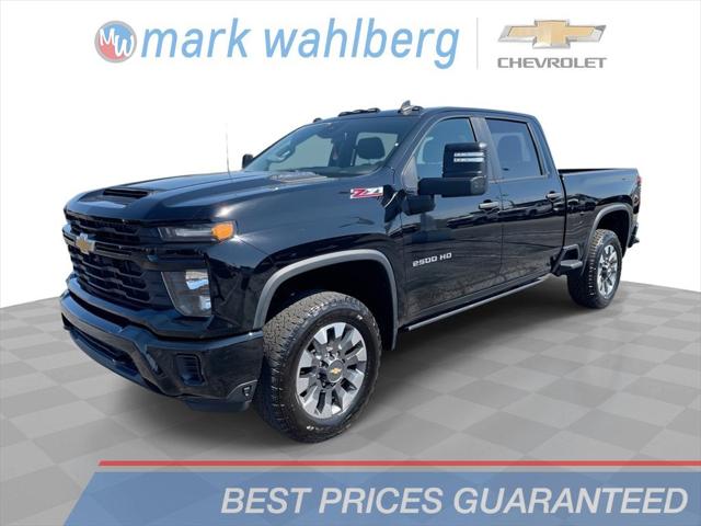 2024 Chevrolet Silverado 2500HD 4WD Crew Cab Standard Bed Custom