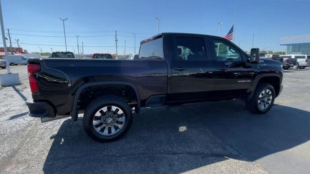 2024 Chevrolet Silverado 2500HD 4WD Crew Cab Standard Bed Custom