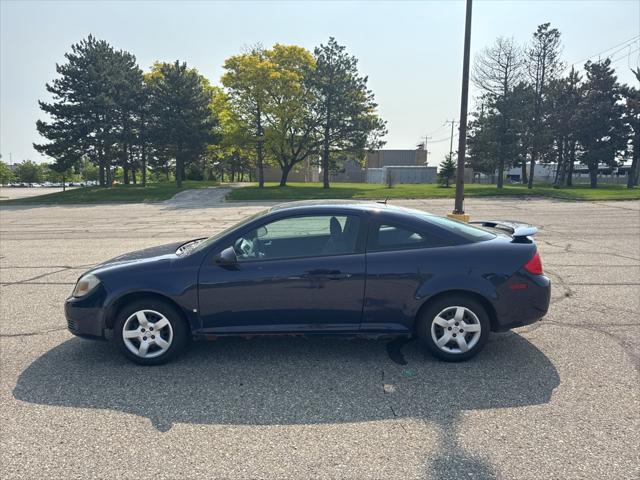 Used 2009 Pontiac G5 For Sale in Waterford Twp, MI