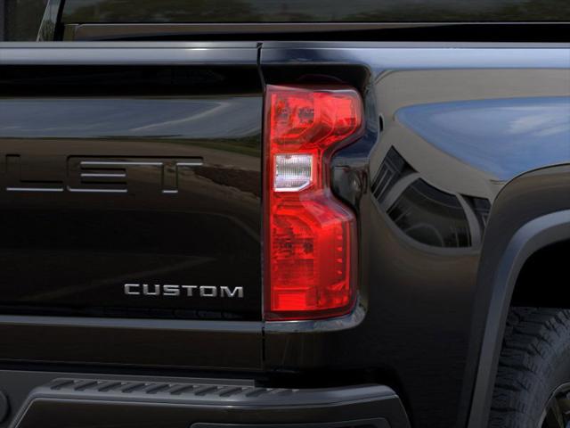 2025 Chevrolet Silverado 2500HD 4WD Crew Cab Standard Bed Custom