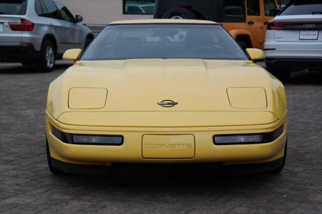 1992 Chevrolet Corvette Base 2dr Hatchback