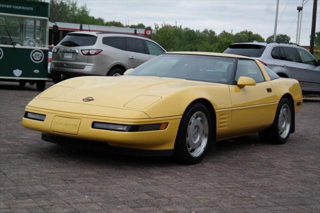 1992 Chevrolet Corvette Base 2dr Hatchback