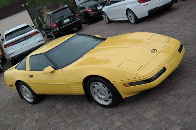 1992 Chevrolet Corvette Base 2dr Hatchback