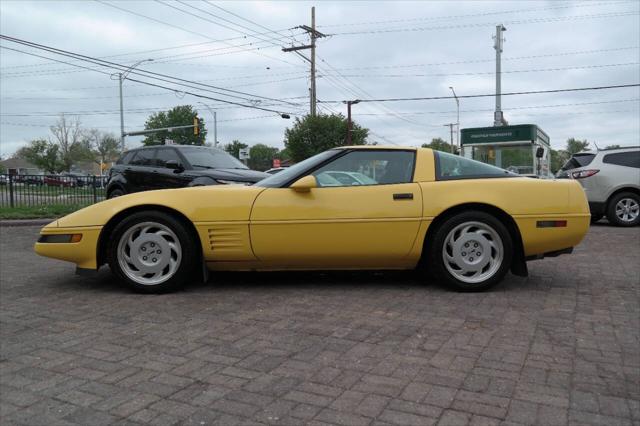 1992 Chevrolet Corvette Base 2dr Hatchback