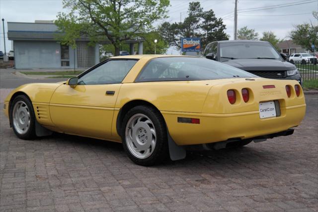1992 Chevrolet Corvette Base 2dr Hatchback
