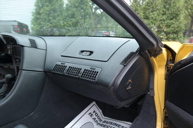 1992 Chevrolet Corvette Base 2dr Hatchback