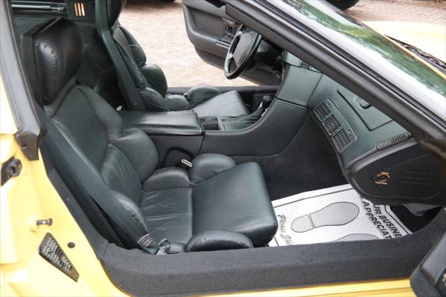 1992 Chevrolet Corvette Base 2dr Hatchback