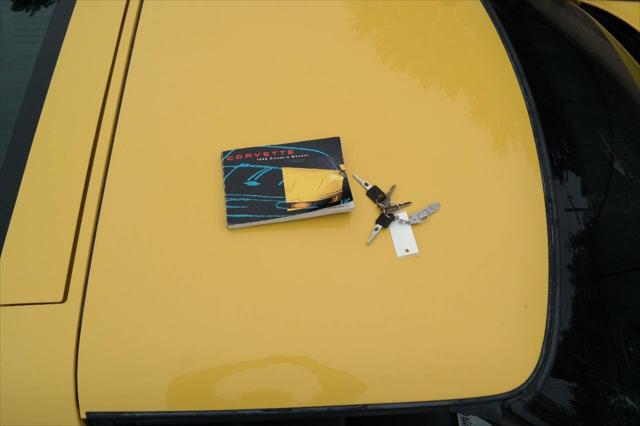 1992 Chevrolet Corvette Base 2dr Hatchback