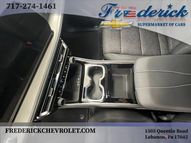 2025 Chevrolet Traverse AWD LT