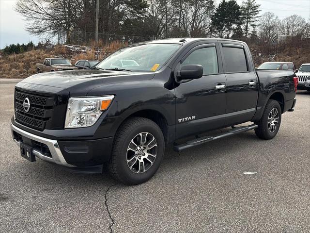 2021 Nissan TITAN Crew Cab SV 4x4