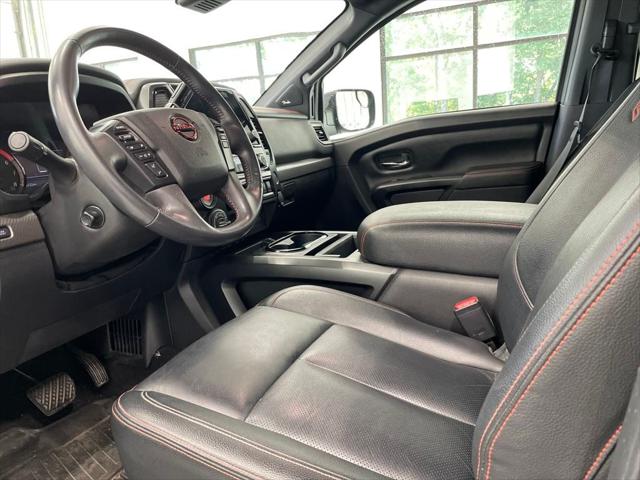 2023 Nissan TITAN Crew Cab PRO-4X 4x4