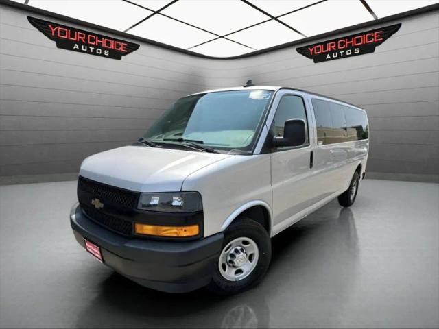 2020 Chevrolet Express Passenger RWD 3500 Extended Wheelbase LS for sale in Joliet, IL