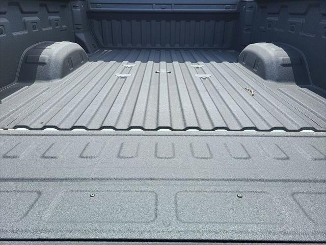 2024 GMC Sierra 2500HD 4WD Crew Cab Standard Bed Pro