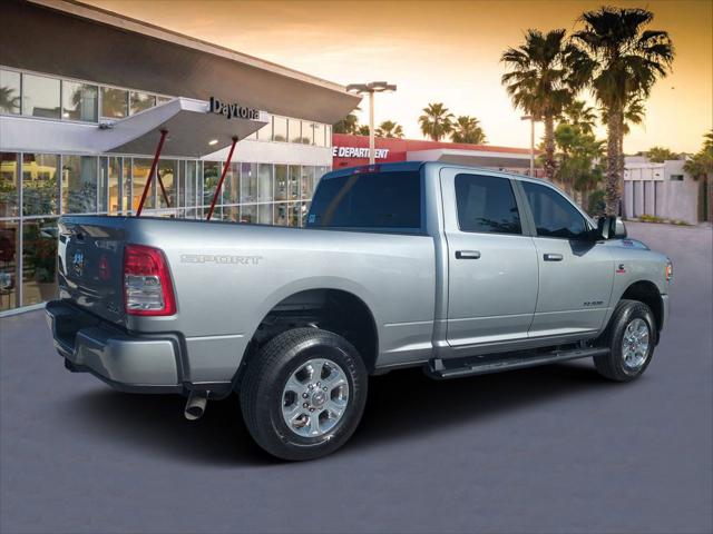 2022 RAM 2500 Big Horn Crew Cab 4x4 64 Box