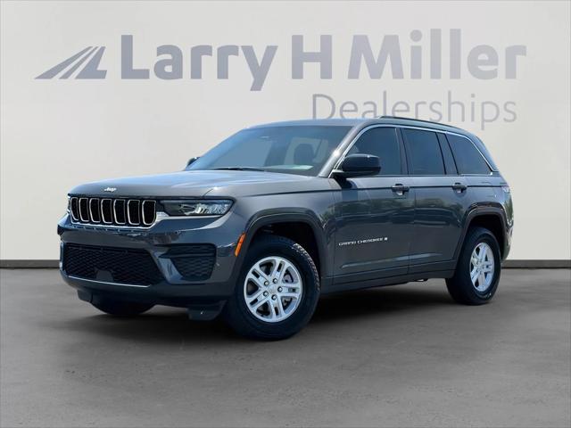 2025 Jeep Grand Cherokee GRAND CHEROKEE LAREDO 4X2