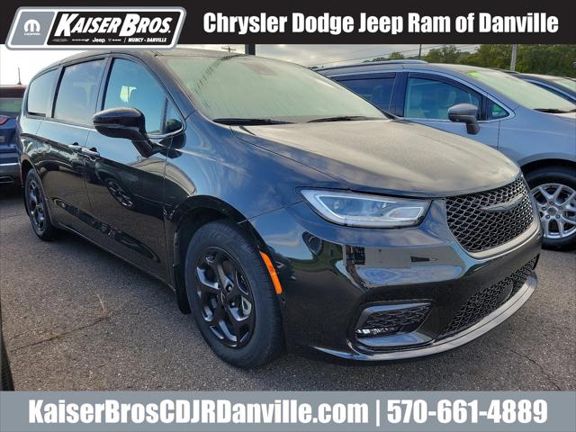 2023 Chrysler Pacifica Hybrid Limited