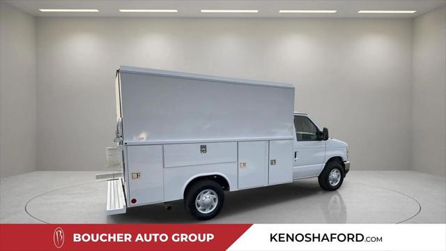 2026 Ford E-350 Cutaway Base