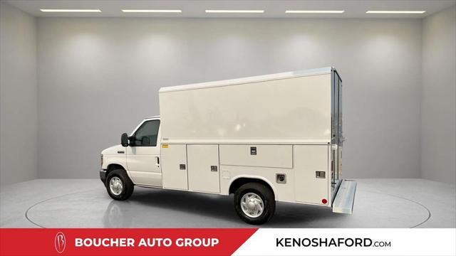 2026 Ford E-350 Cutaway Base