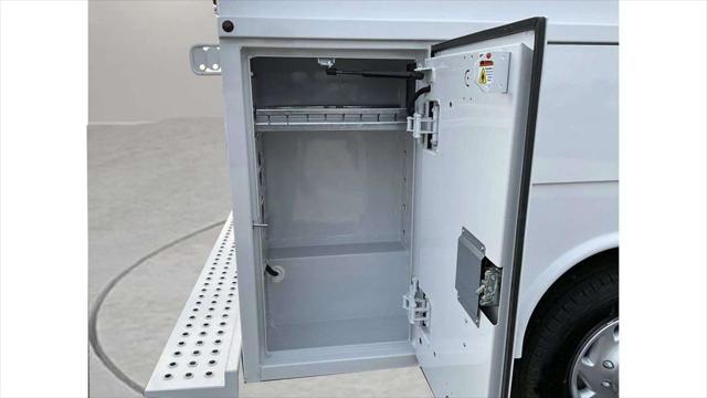 2026 Ford E-350 Cutaway Base