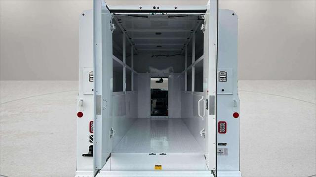 2026 Ford E-350 Cutaway Base