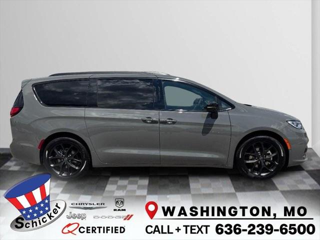 2025 Chrysler Pacifica PACIFICA LIMITED