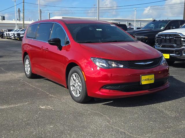 2025 Chrysler Voyager VOYAGER LX