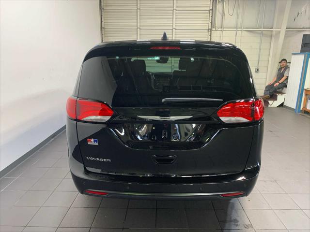 2025 Chrysler Voyager VOYAGER LX
