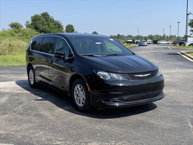 2025 Chrysler Voyager VOYAGER LX