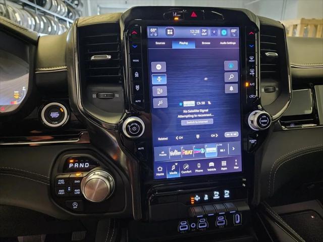 2025 RAM Ram 1500 RAM 1500 LIMITED CREW CAB 4X4 57 BOX