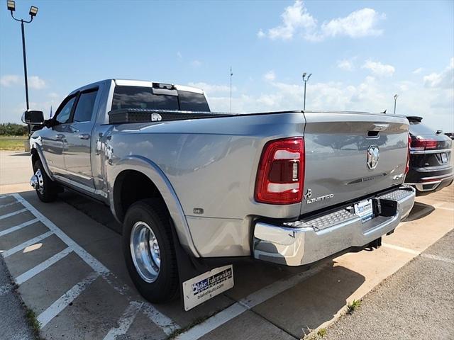 2022 RAM 3500 Limited Crew Cab 4x4 8 Box