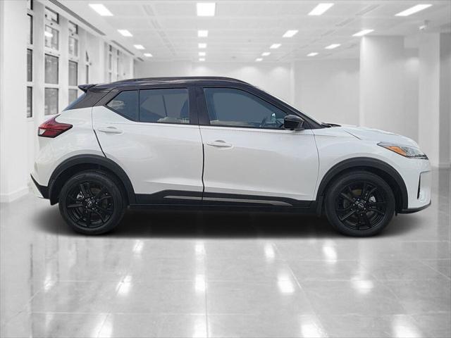 2022 Nissan Kicks SR Xtronic CVT