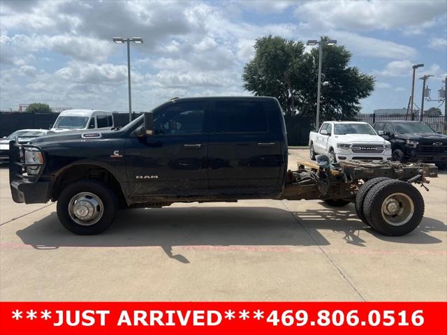 2022 RAM 3500 Tradesman Crew Cab 4x4 8 Box