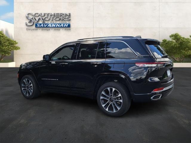 2023 Jeep Grand Cherokee Overland 4x2