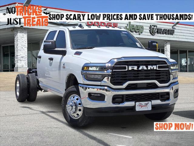2025 RAM Ram 3500 Chassis Cab RAM 3500 TRADESMAN CREW CAB CHASSIS 4X4 60 CA