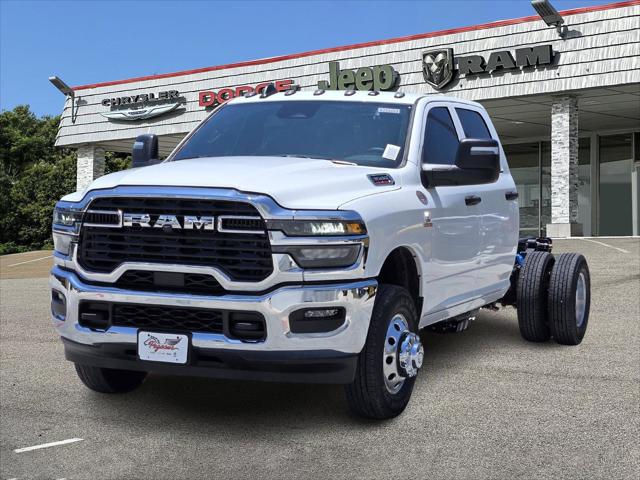 2025 RAM Ram 3500 Chassis Cab RAM 3500 TRADESMAN CREW CAB CHASSIS 4X4 60 CA