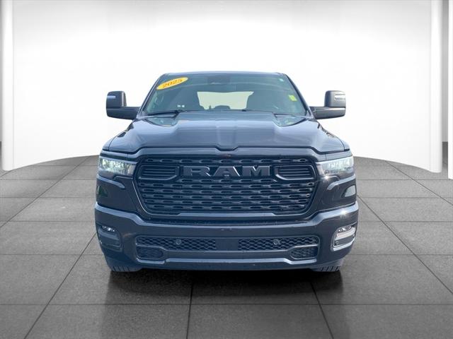 2025 RAM 1500 Tradesman Crew Cab 4x4 64 Box