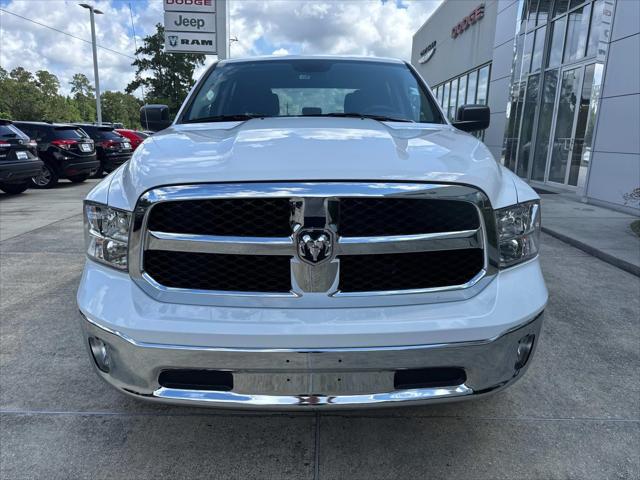 2024 RAM 1500 Classic Tradesman Crew Cab 4x4 64 Box