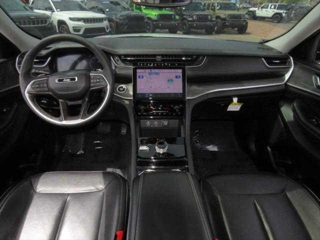 2023 Jeep Grand Cherokee Limited 4x4 2023 Jeep Grand Cherokee Limited 4x4