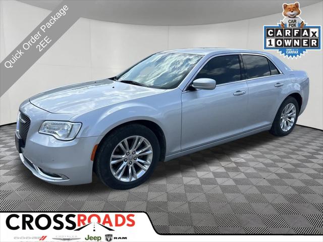 2021 Chrysler 300 Touring