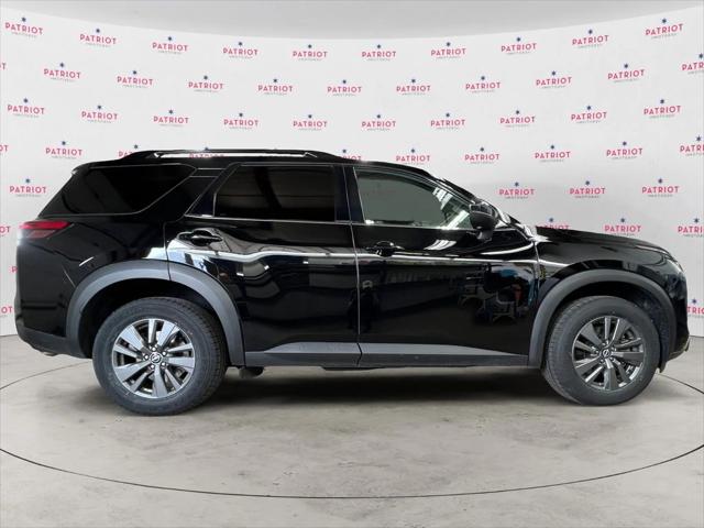 2022 Nissan Pathfinder SV 4WD