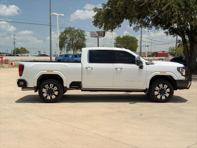 2024 GMC Sierra 2500HD 4WD Crew Cab Standard Bed Denali