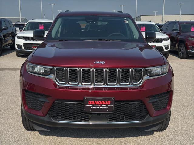 2023 Jeep Grand Cherokee Laredo 4x4