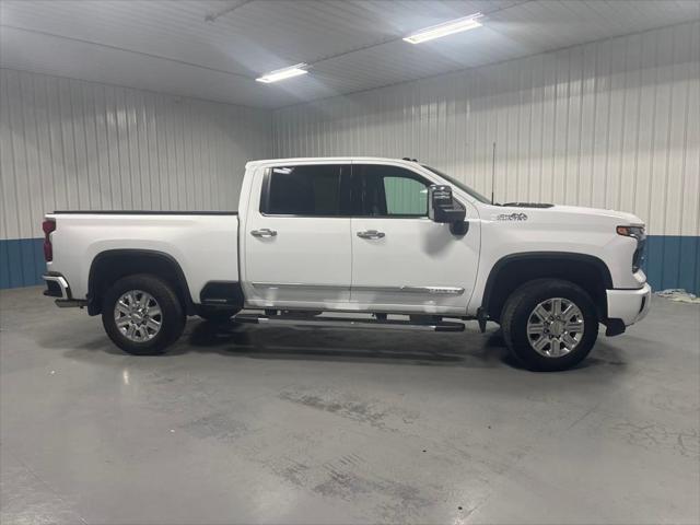 2024 Chevrolet Silverado 2500HD 4WD Crew Cab Standard Bed High Country