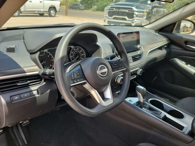2024 Nissan Altima SV FWD
