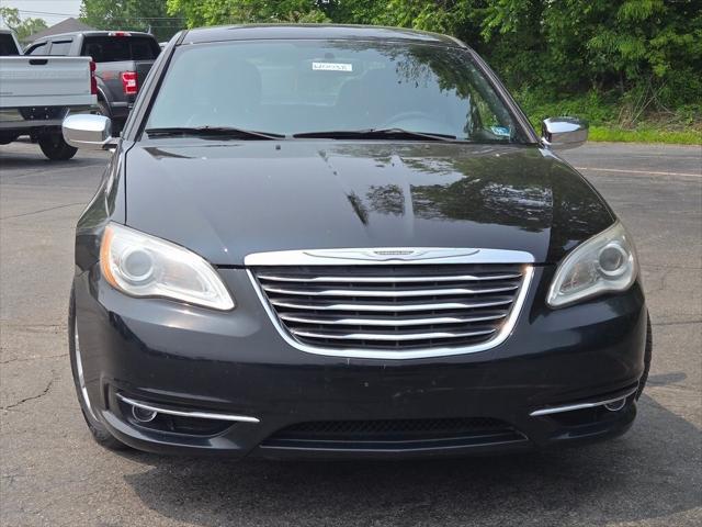 2013 Chrysler 200 Limited