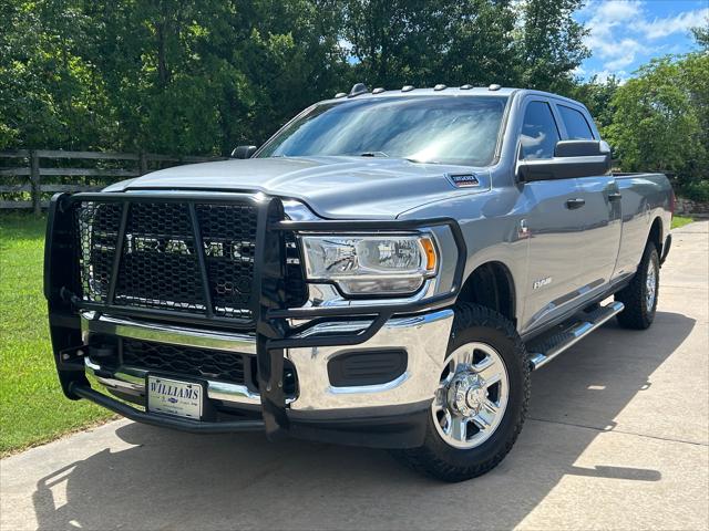 2020 RAM 3500 Tradesman Crew Cab 4x4 8 Box