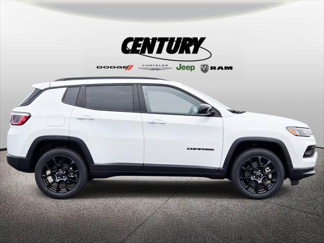2025 Jeep Compass COMPASS LATITUDE 4X4