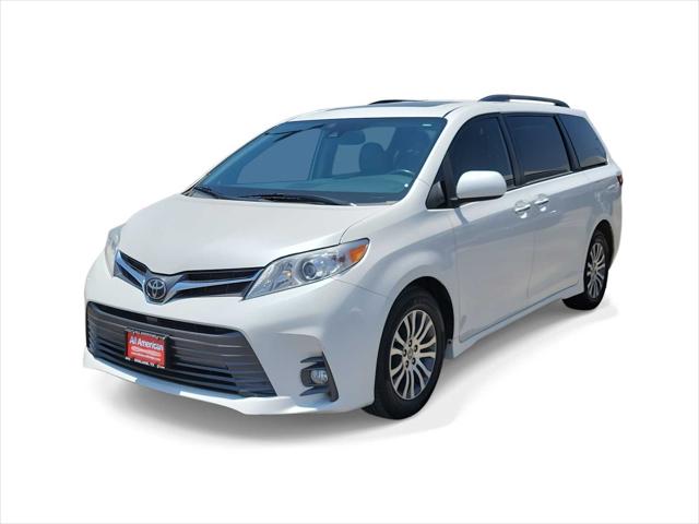 2020 Toyota Sienna XLE