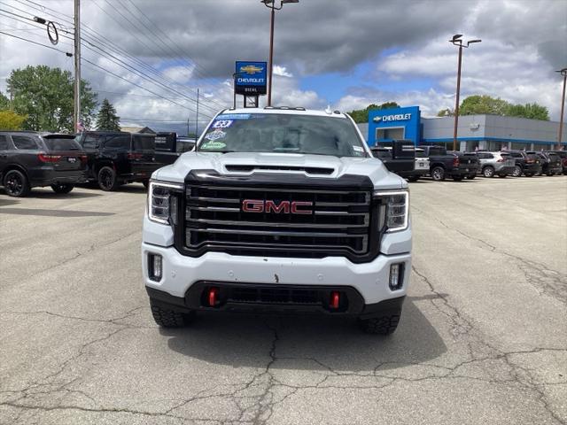 2023 GMC Sierra 2500HD 4WD Crew Cab Standard Bed AT4