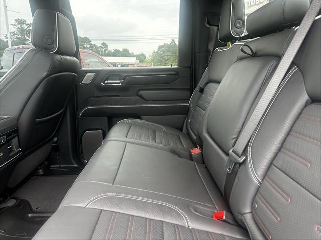 2025 GMC Sierra 2500HD 4WD Crew Cab Standard Bed AT4X